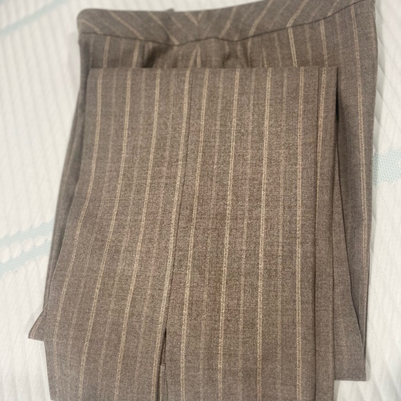 3-Piece Blazer size 40 and pant and skirt 42 - Picture 4 of 5